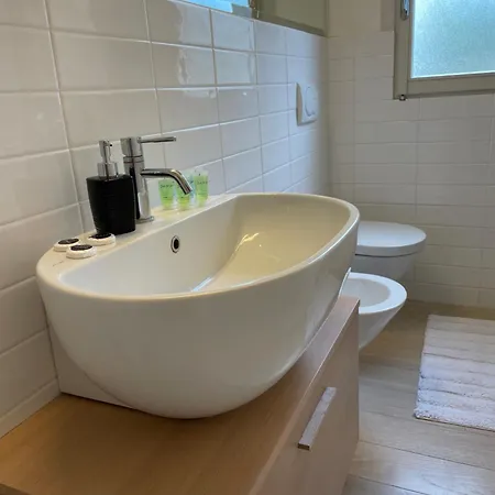 Lovely In & Parking Daire