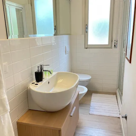 Lovely In & Parking *